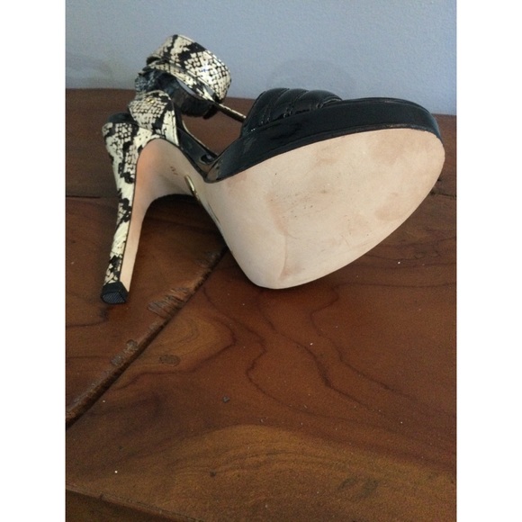 NEW Bebe Bri Snake Stiletto Sandals - Picture 3 of 5